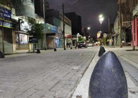 Renovar&aacute;n las baldosas de las veredas del centro de General Rodr&iacute;guez: en qu&eacute; manzanas inician los trabajos