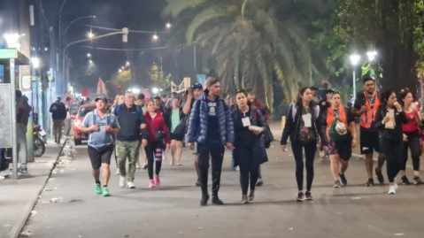 Menos alcohol, menos puestos, pero desorden de micros en una nueva Peregrinación a Luján