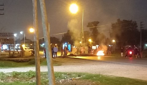 Piquete en Ruta 7 pidiendo la aparici&oacute;n de Alexa