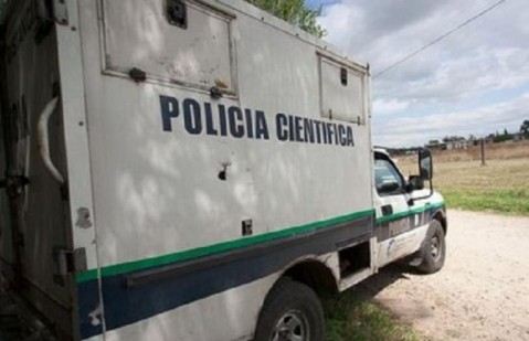 Misterio en torno a un hombre que fue hallado sin vida en una zanja cerca de la Ruta 24
