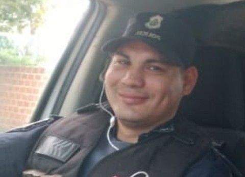 Es policía, supo ser reconocido por el Municipio por un acto heroico y ahora lucha por su vida tras un fuerte siniestro vial