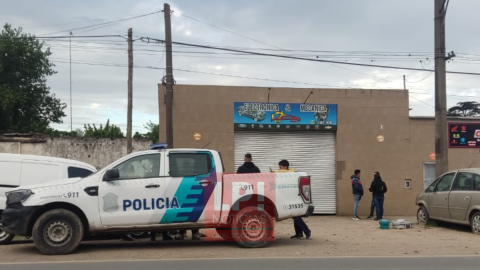 Un joven murió trágicamente mientras trabajaba en un taller mecánico de Malvinas
