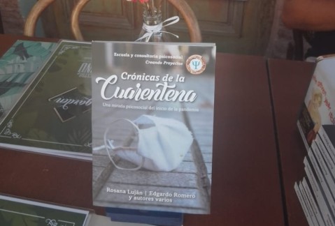 Integrantes de una ONG local presentaron el libro "Crónicas de la cuarentena"