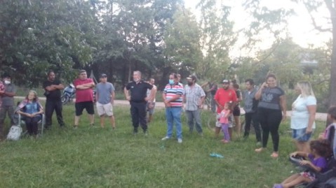 Vecinos entregaron un petitorio por más seguridad en la zona de Villa Sarmiento y Parque Granaderos