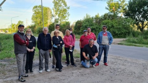 Vecinos del Camino a Navarro, con diversos reclamos: "Las autoridades tienen que hacer algo"