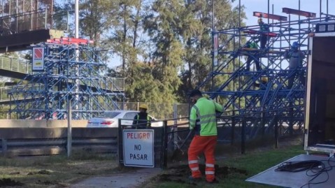 Reparan el puente peatonal del Acceso Oeste: cuándo está previsto habilitarlo