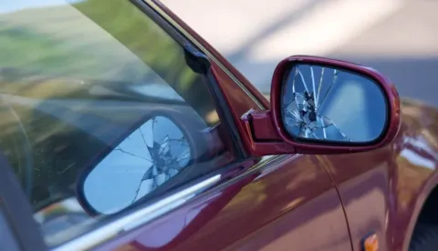 De qué se trata el "fraude del espejo roto", la nueva estafa que cobra cada vez más víctimas en el AMBA