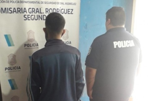 J&oacute;venes vecinos le entraron a robar, los detuvieron, salieron y ahora la v&iacute;ctima denuncia que lo amenazan