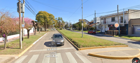 Le robaron el auto y ahora la extorsionan