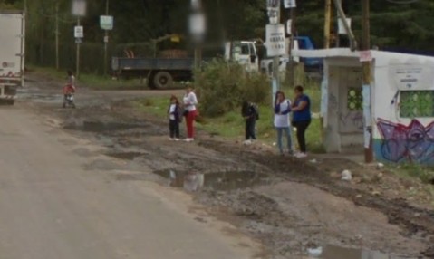 La asalt&oacute; un delincuente con un cuchillo cuando esperaba el colectivo en Ruta 7