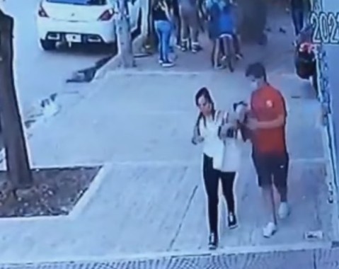 Video: denuncian robo en un centro médico