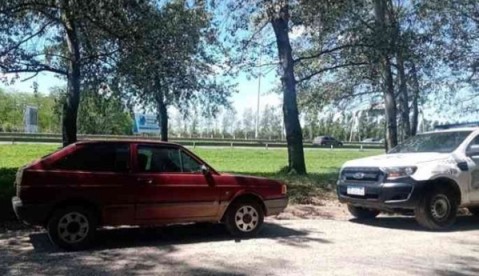 Robaron un auto en Luján y los atraparon en General Rodriguez tras chocar con un patrullero