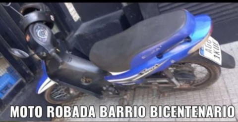 Indignación de una joven de barrio Bicentenario por el robo de su moto