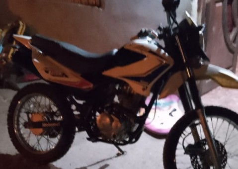 La sospecha de una familia tras el robo de una moto en su casa