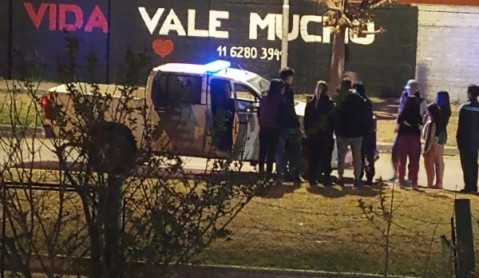 Vecinos defendieron a un chico en un violento robo piraña en Bicentenario: tres delincuentes arrestados