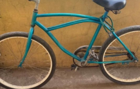 Insólito robo: le sacaron un celular, una bicicleta y 5 lápices de la cartuchera del nene