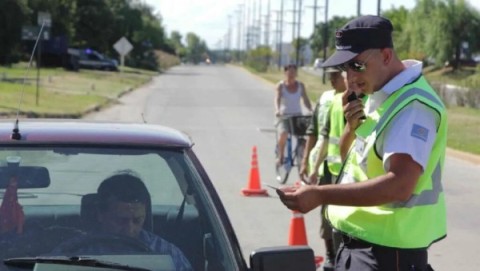 Cómo es el sistema de puntos que empezó a regir para la licencia de conducir pero al que aún no adhiere la Provincia