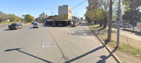 Motochorros apuntaron con un arma a un vecino que iba a trabajar y le robaron la moto