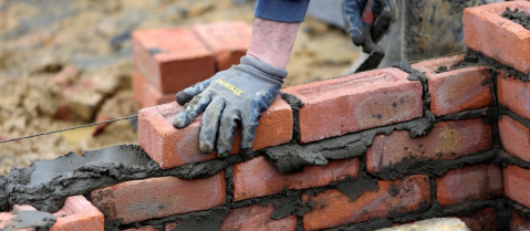 Cómo acceder a los créditos de hasta $8 millones para arreglar la casa y devolverlo en 10 años