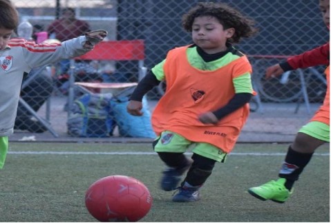 Las virtudes que vio River en Galo, un nene rodriguense de 4 años que sumó a sus divisiones infantiles