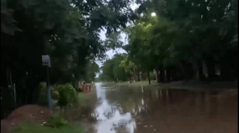 Varias zonas con gran acumulación de agua en General Rodríguez tras el temporal