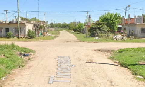 Motochorros sorprendieron y asaltaron a una joven en el fondo del barrio Güemes