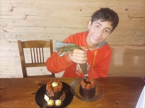 El triste posteo de Joaquín, el nene pastelero rodriguense: por qué dejará de vender tortas