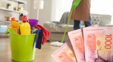Las empleadas domésticas acordaron un aumento salarial para mayo: de cuánto será