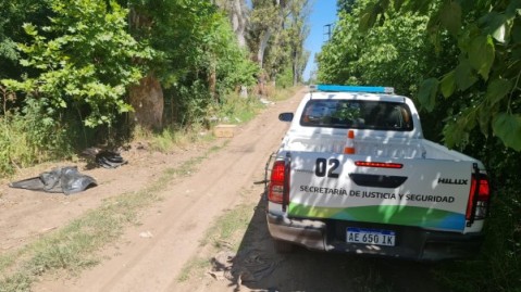 Hallaron el cuerpo de un hombre sin vida en el monte del hospital