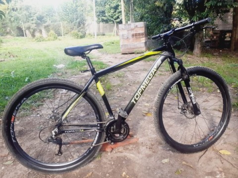 Una chica de 15 años fue golpeada por motochorros para robarle la bicicleta
