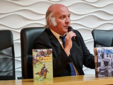 "La última carga", el libro lleno de historia que fue presentado en el HCD de General Rodríguez