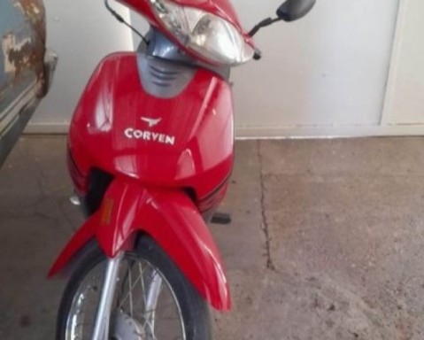 Otra denuncia por robo de moto en un supermercado