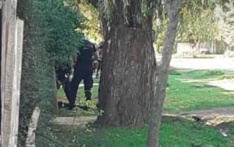 La Policía persiguió y arrestó a un joven motociclista de 18 años en el barrio Almirante Brown