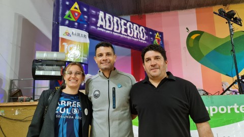 Así fue la fiesta por los 10 años de Addegro en el Polideportivo Municipal