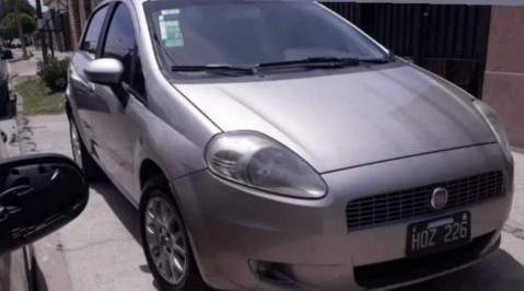 Momento de terror para una joven madre y su bebé durante un asalto frente a su casa