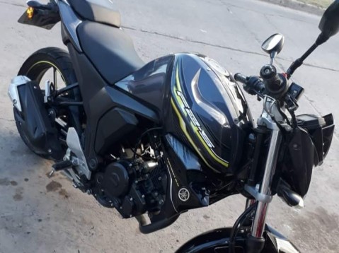 Entró a trabajar y cuando salió detectó que le habían robado la moto