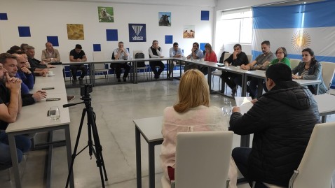 Sin Kubar, Basilotta y Paggi expusieron sus modelos de gobierno ante empresarios locales