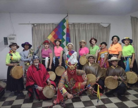 Contar una historia con el baile: el grupo folklórico rodriguense que se prepara para el Festival de Cosquín