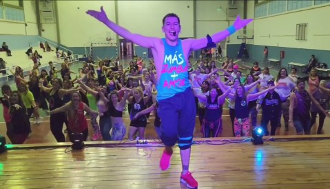 Organizan una masterclass de zumba a beneficio de la familia de Malvinas que perdió todo en un incendio