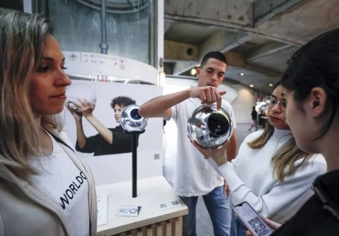 Difunden qué pueden hacer aquellos que se arrepintieron de vender sus datos a Worldcoin