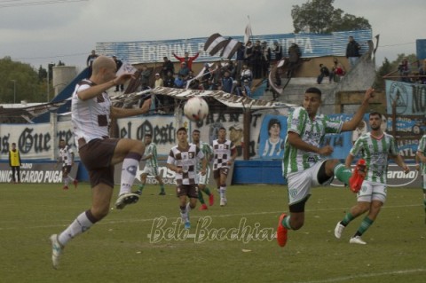 Atlas empató ante Laferrere y no pudo arrimarse a la discusión