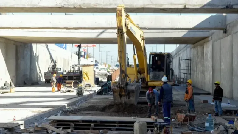 Las obras públicas provinciales y municipales "se meten" en la campaña política