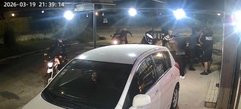 Video: motochorros "pira&ntilde;a" atacaron en tiempo r&eacute;cord a un padre y su hijo en la zona de Las Latas