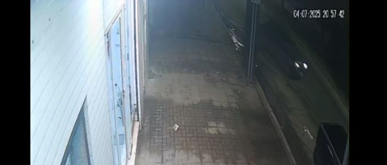 Video: otro robo de auto con total impunidad en la zona céntrica