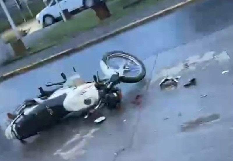Accidente en pleno centro: dos personas heridas tras un choque entre una moto y un peat&oacute;n