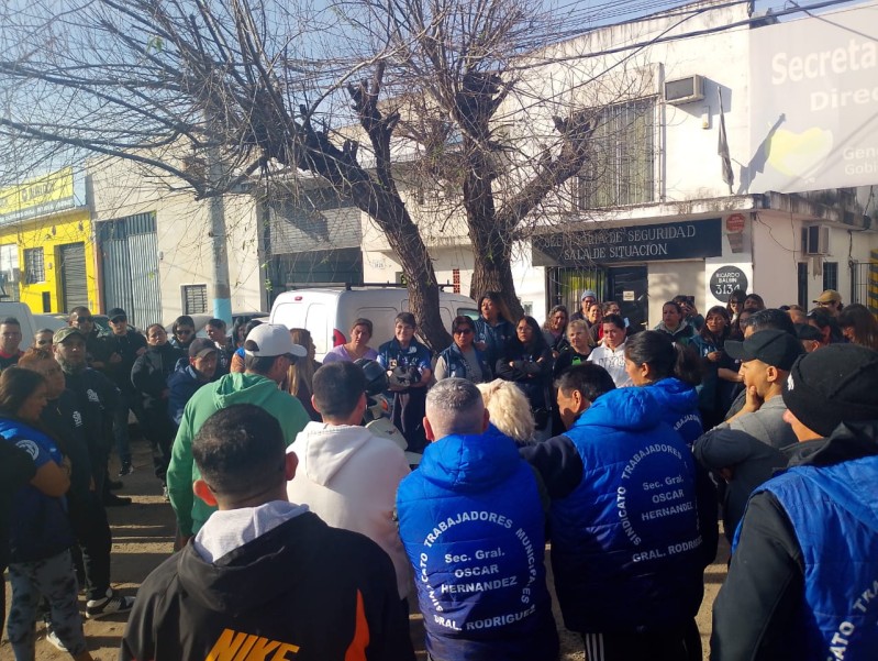 Empleados de Tránsito Municipal pararon por unas horas ante los cambios de la nueva gestión a cargo