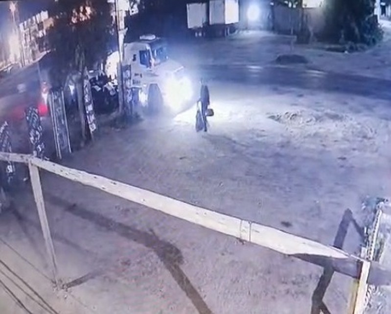 Video: el violento robo sufrido por un camionero en la Autopista del Oeste a la altura de Gral Rodríguez