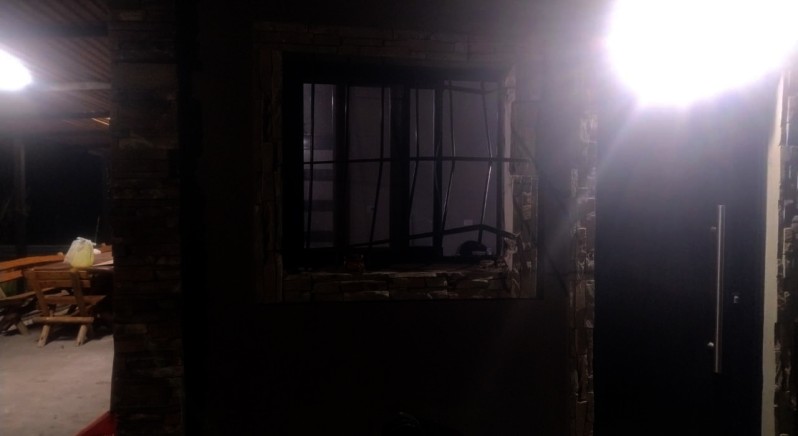 Violentaron una reja y se metieron a una vivienda: los propios vecinos los pusieron en fuga
