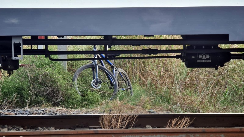 Un joven fue impactado por una formaci&oacute;n del Sarmiento y salv&oacute; su vida de milagro