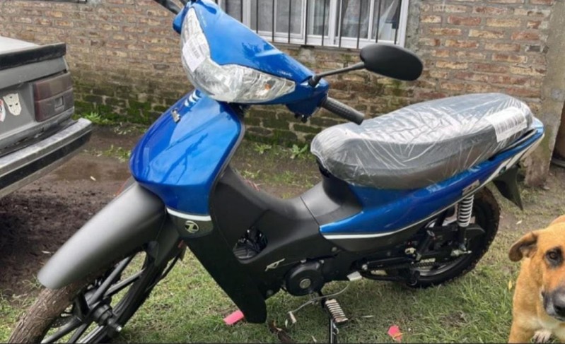 Madre e hija se accidentaron con la moto en Ruta 7 y horas después vivieron un confuso episodio